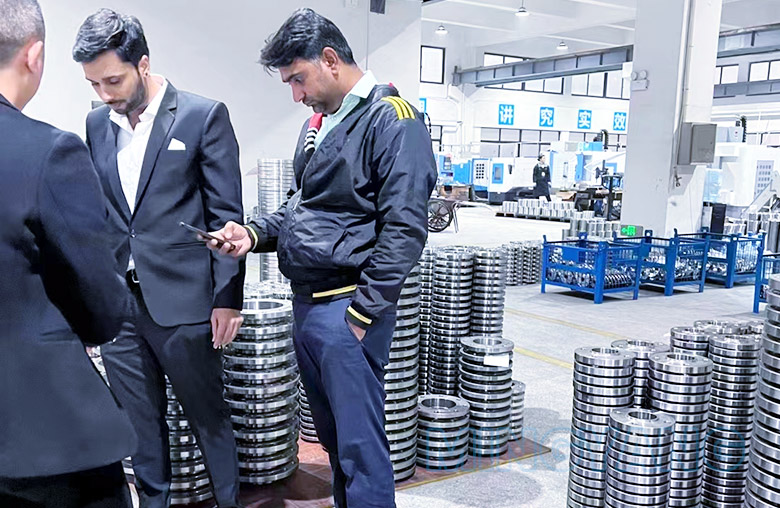 銘揚(yáng)法蘭庫(kù)存充足，質(zhì)量可靠，他們都選擇了銘揚(yáng)